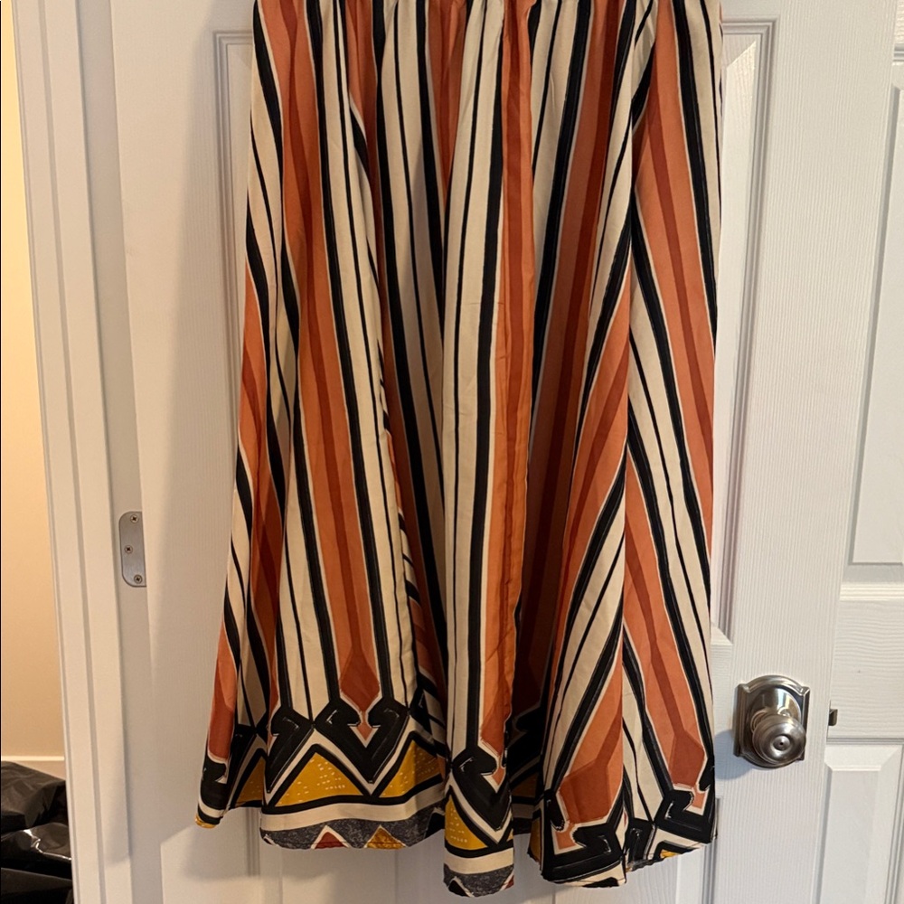 Chic A-Line Striped Skirt in Orange and Black